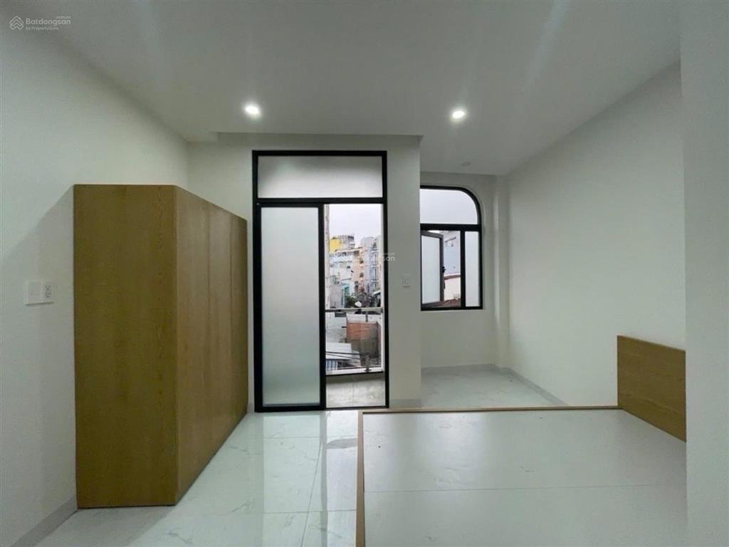 Bán gấp nhà 5 tầngsát vòng xoay lê đại hành55m2hẻm ôto8 tỷ còn tl