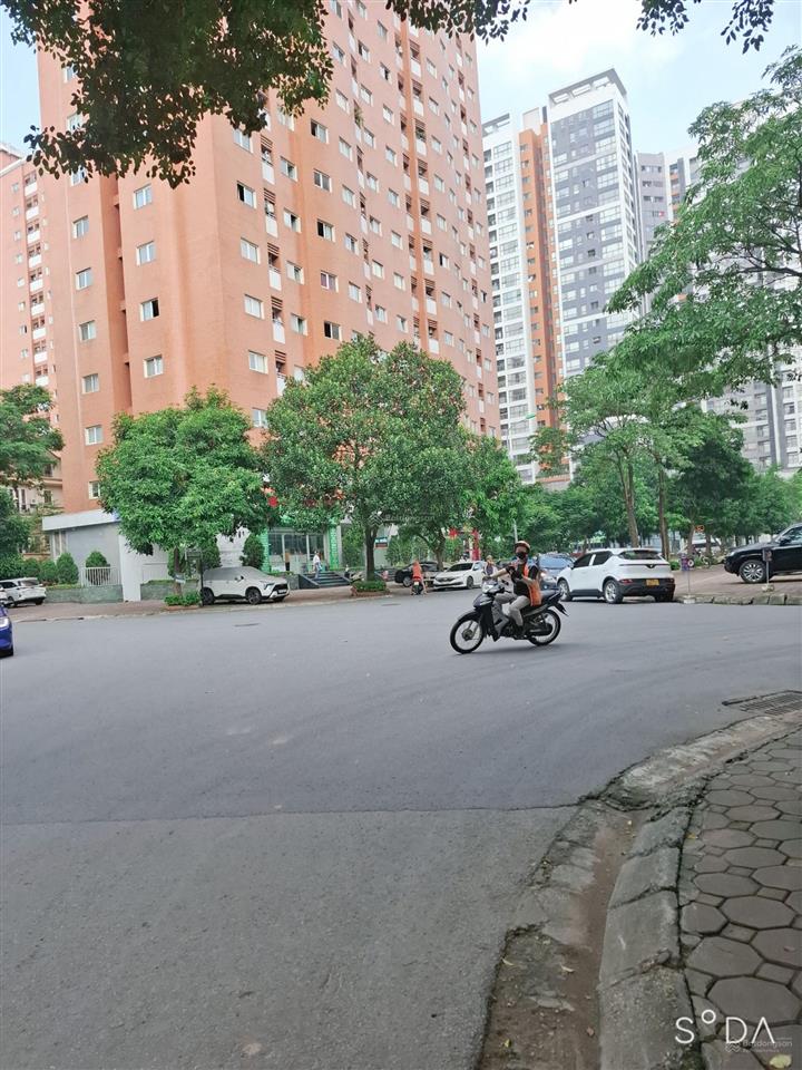Bán nhà biệt thự đẹp, nhiều tiện ích tại kdt nghĩa đô, 185 tỷ, 360m20914 374 ***