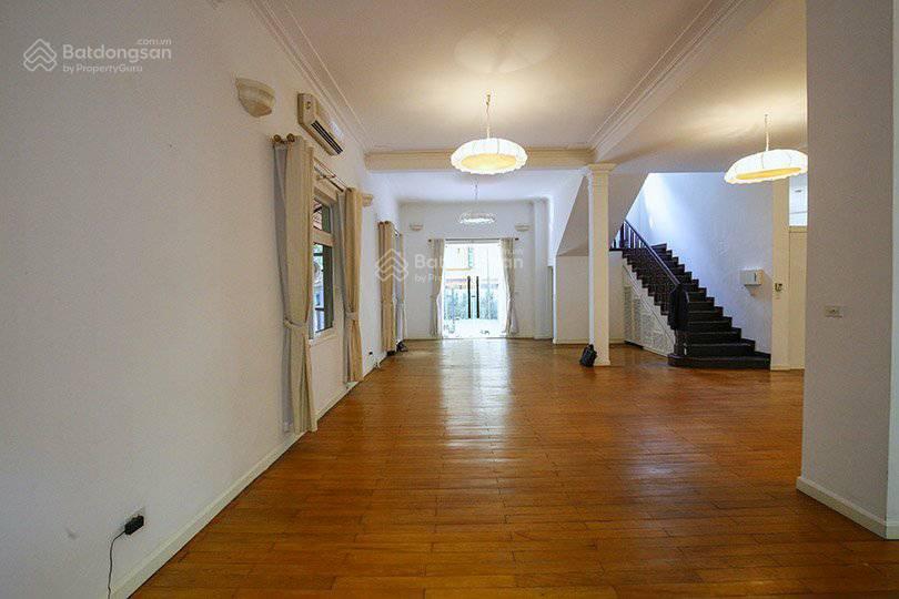 Biệt thự ngoại giao đoàn đẳng cấp không gian xanh 156m chỉ 29,6 tỷ 0914 374 ***