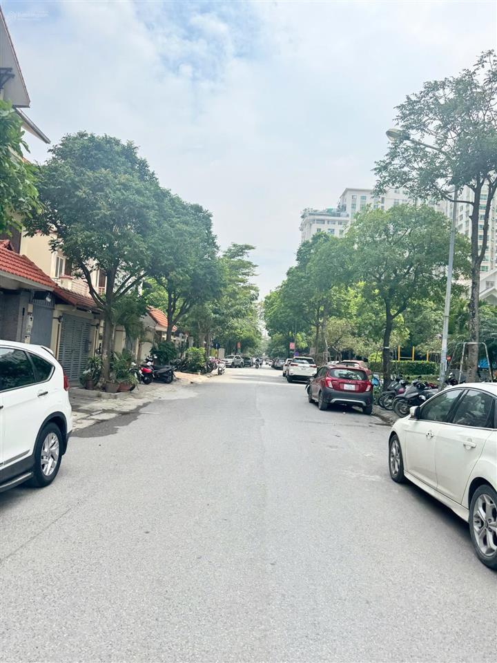 Biệt thự tây hồ đẳng cấp giới thượng lưu 165m hơn 70 tỷ0914 374 ***