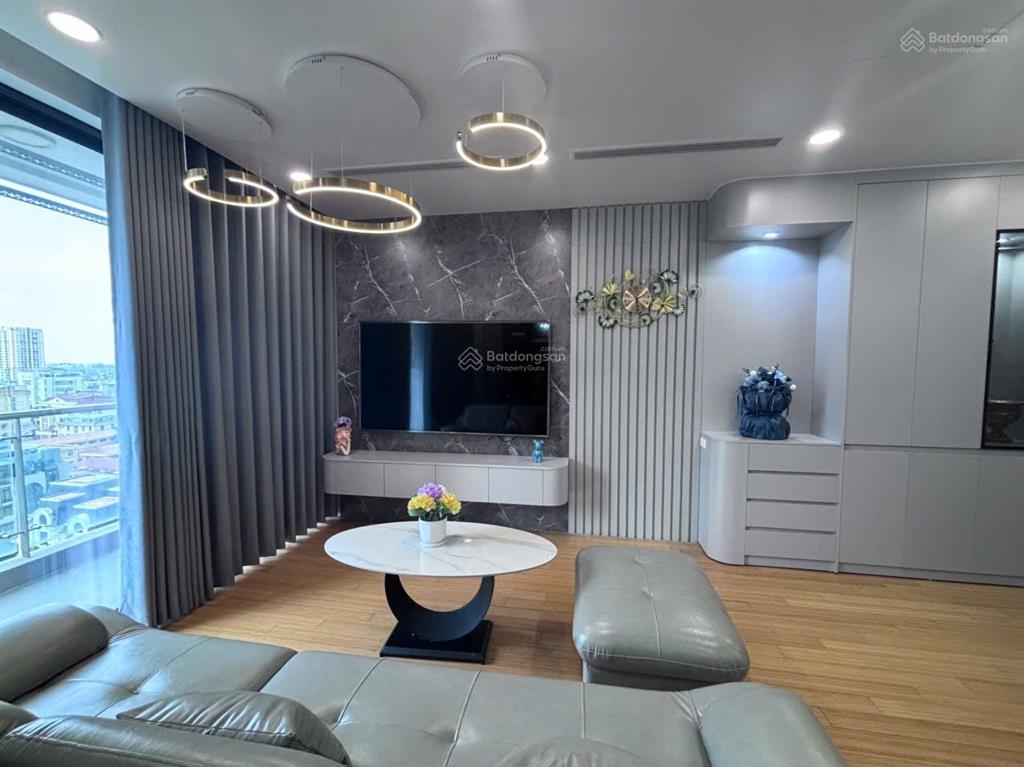 Cần tiền bán gấp căn hộ 108m2 tại the zei mỹ đình, giá 100tr/m2.căn hộ thiết kế 3n2wc full nội thất