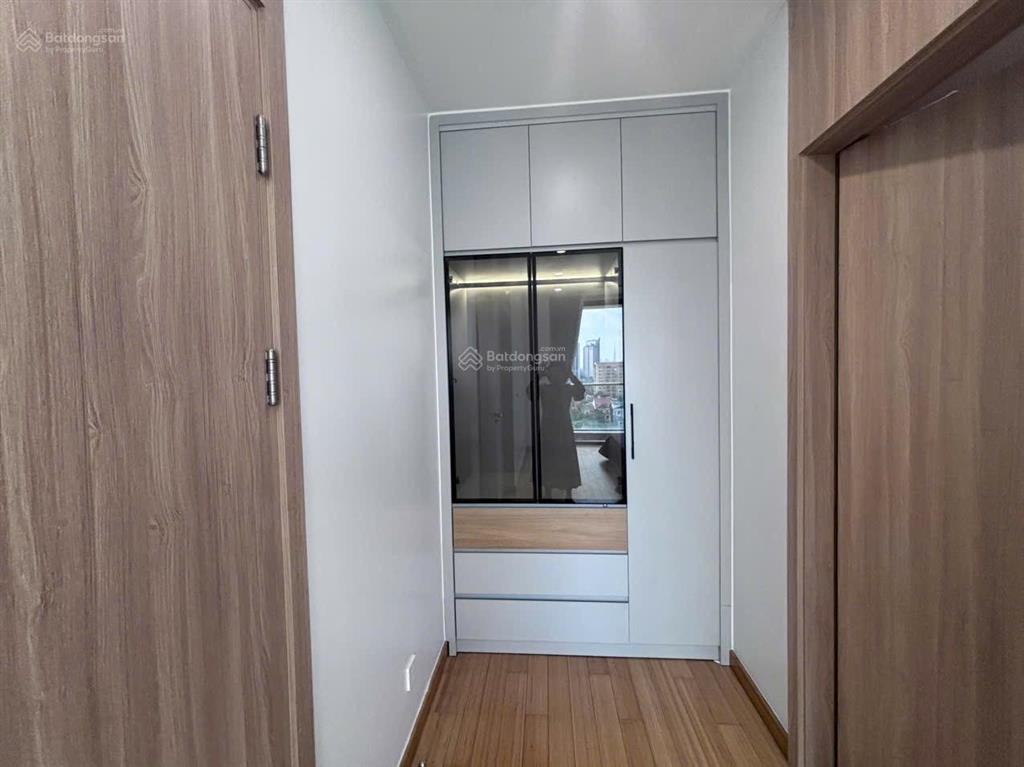 Cần tiền bán gấp căn hộ 108m2 tại the zei mỹ đình, giá 100tr/m2.căn hộ thiết kế 3n2wc full nội thất