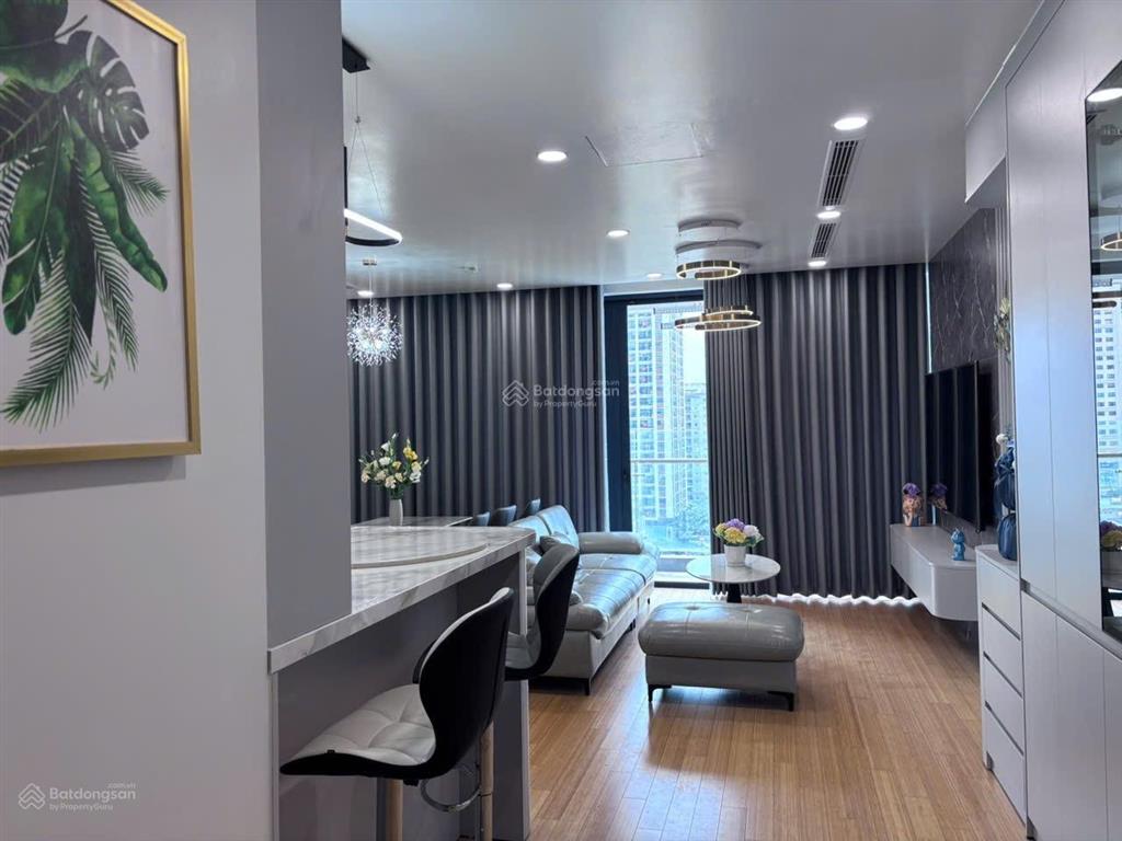 Cần tiền bán gấp căn hộ 108m2 tại the zei mỹ đình, giá 100tr/m2.căn hộ thiết kế 3n2wc full nội thất