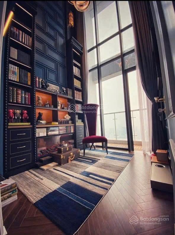 Bán gấp căn hộ penhouse 4pn, 3wc, 265m2, 240 triệu/m2 tại vinhomes metropolis liễu giai, ba đình