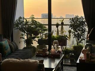 Chính chủ bán gấp căn hộ vinhomes west point, giá 120 triệu/m2, thiết kế 2n2vs, nội thất siêu đẹp