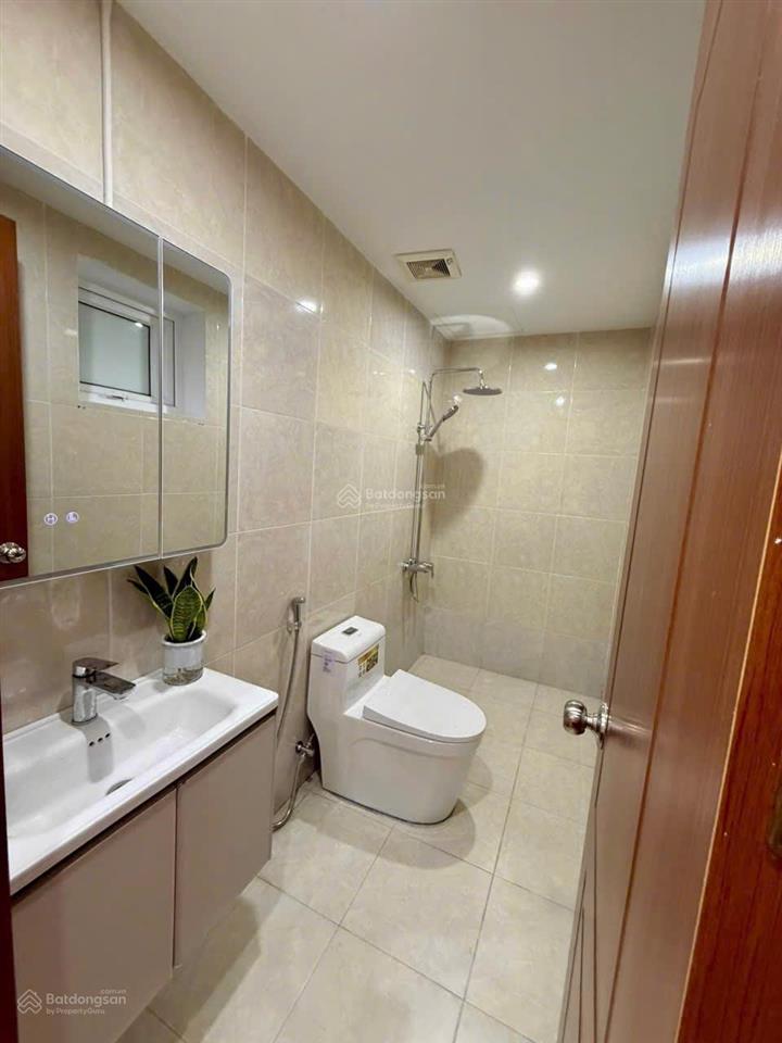 Cần bán gấp căn hộ chung cư 30t nam trung yên, giá 100 triệu/m2 58,5m², 2pn, 2wc, đầy đủ nội thất
