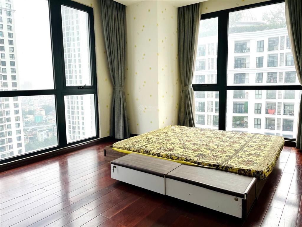 Chủ nhà bán gấp căn 3pn 3wc, giá 100 triệu/m2, diện tích 181m2 tại royal city, thanh xuân