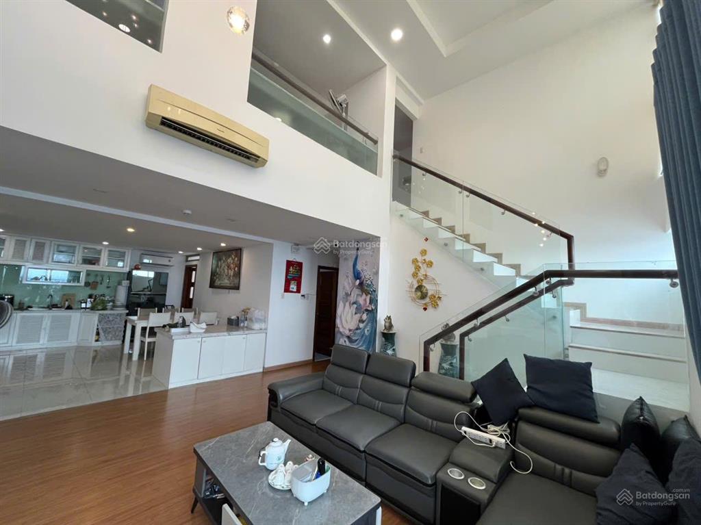 Cho thuê penthouse 5pn, 5wc, 360m2 tại new saigon  hoàng anh gia lai 3