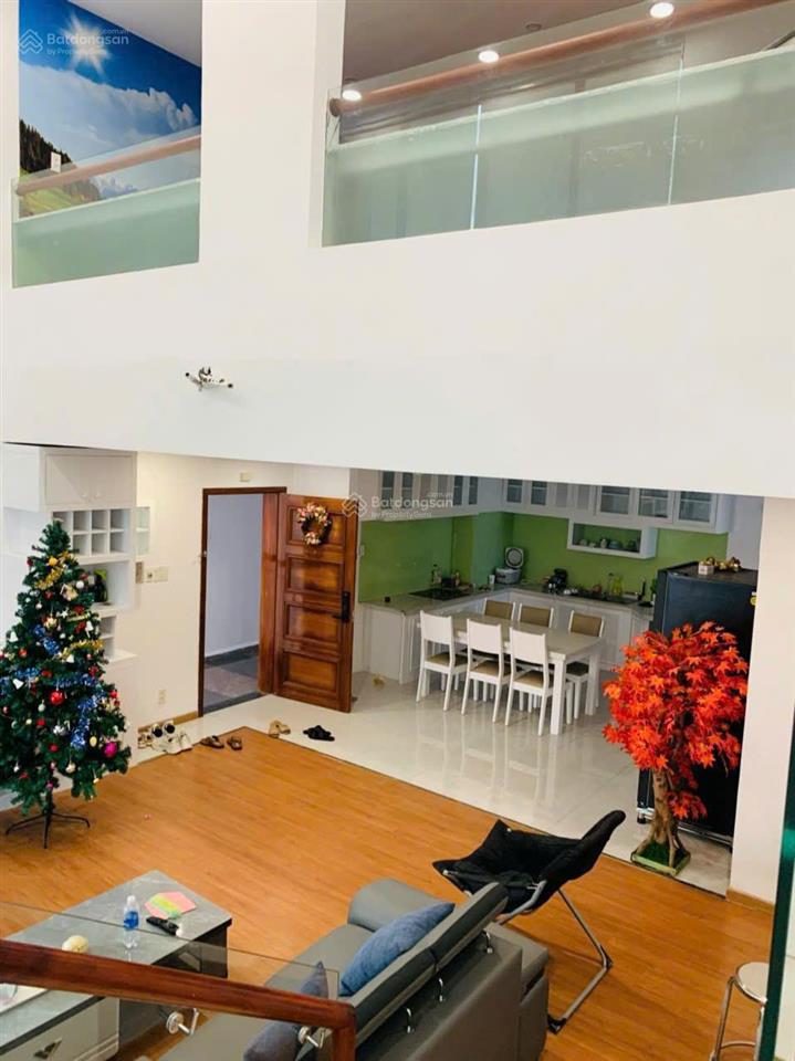 Cho thuê penthouse 5pn, 5wc, 360m2 tại new saigon  hoàng anh gia lai 3