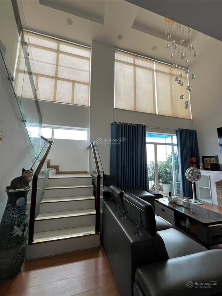 Cho thuê penthouse 5pn, 5wc, 360m2 tại new saigon  hoàng anh gia lai 3