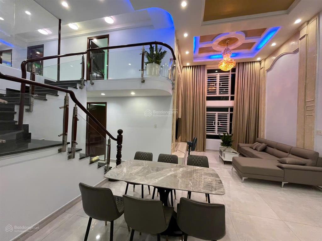 Bán gấp căn hộ lofthouse 5pn, 4wc, 129m2 tại phú hoàng anh, nhà bè, 7,5 tỷ vnd
