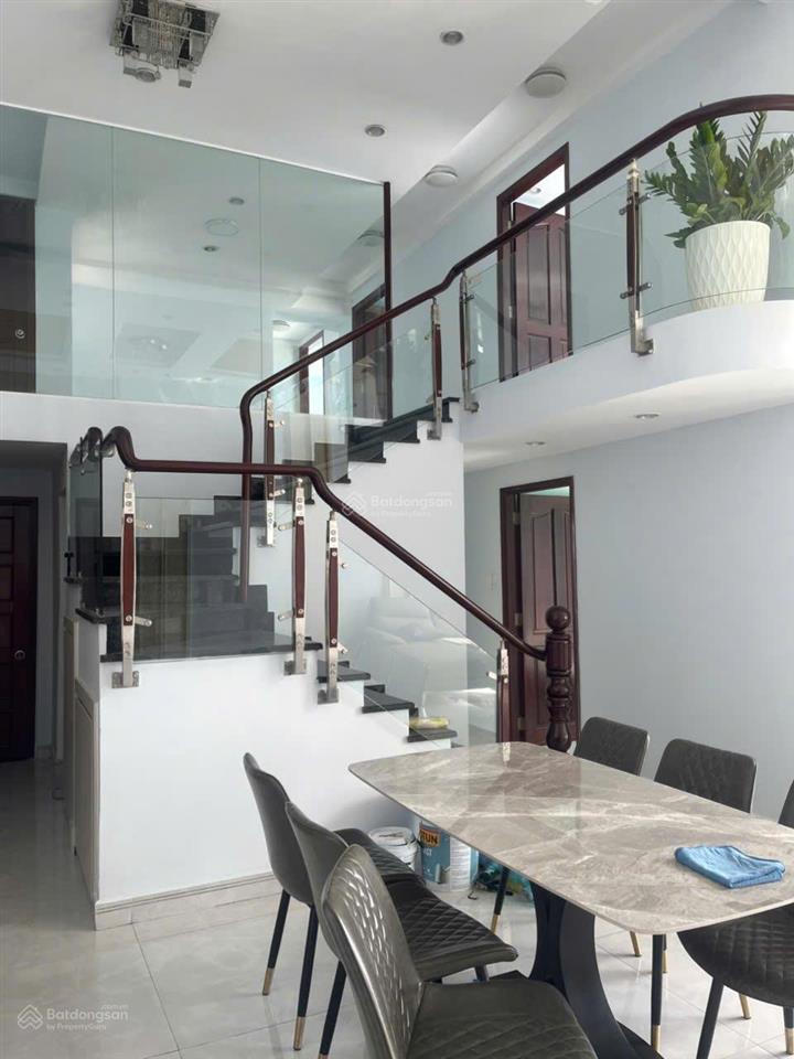 Bán gấp căn hộ lofthouse 5pn, 4wc, 129m2 tại phú hoàng anh, nhà bè, 7,5 tỷ vnd