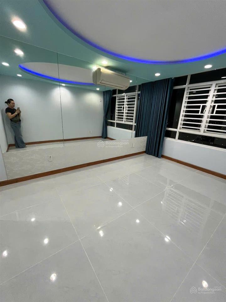 Căn hộ lofthouse lớn tại phú hoàng anh, 25 triệu/tháng, 129m2, 5pn, 4wc, đầy đủ nội thất