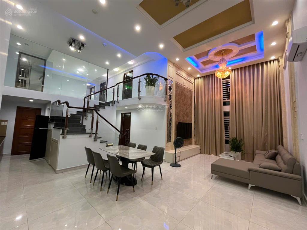 Căn hộ lofthouse lớn tại phú hoàng anh, 25 triệu/tháng, 129m2, 5pn, 4wc, đầy đủ nội thất