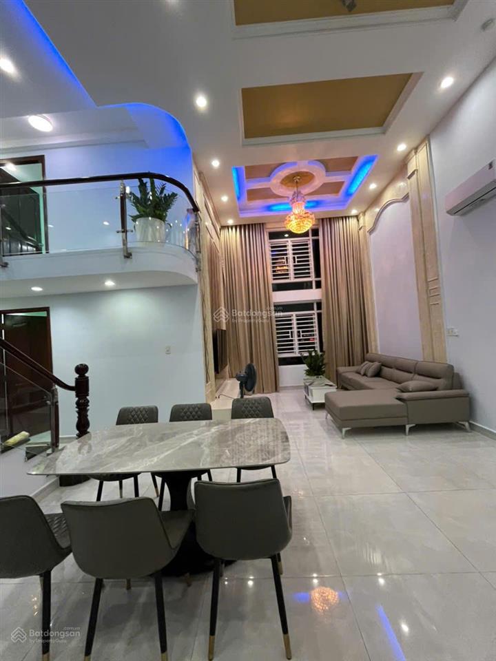 Căn hộ lofthouse lớn tại phú hoàng anh, 25 triệu/tháng, 129m2, 5pn, 4wc, đầy đủ nội thất