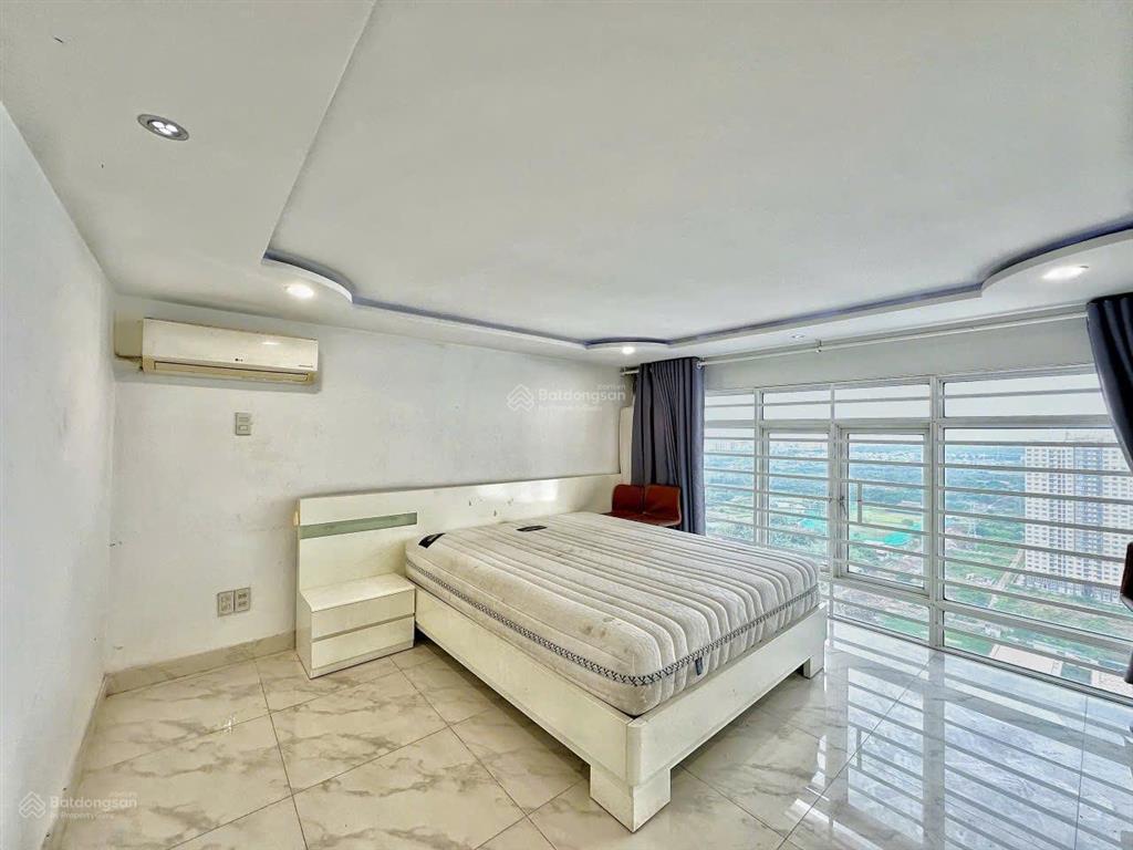 Cho thuê căn hộ lofthouse 4pn, 3wc tại phú hoàng anh, 13 triệu/tháng, 140m2, chính chủ