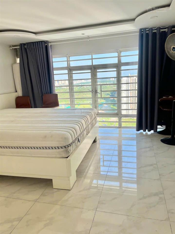 Cho thuê căn hộ lofthouse 4pn, 3wc tại phú hoàng anh, 13 triệu/tháng, 140m2, chính chủ