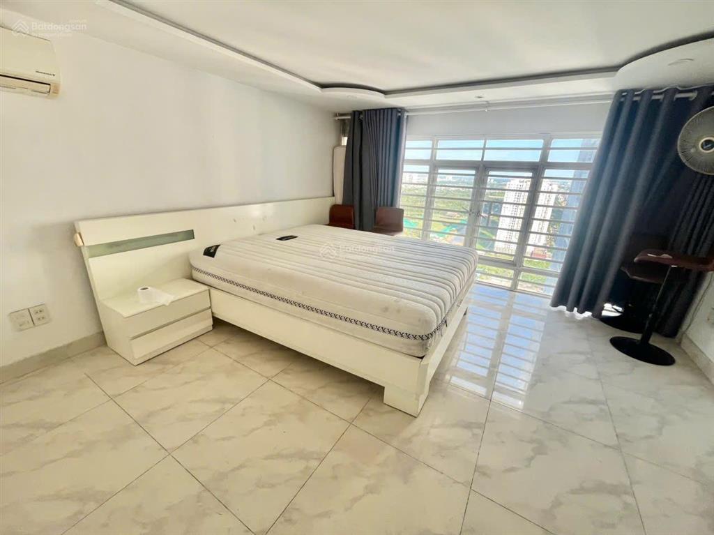 Cho thuê căn hộ lofthouse 4pn, 3wc tại phú hoàng anh, 13 triệu/tháng, 140m2, chính chủ