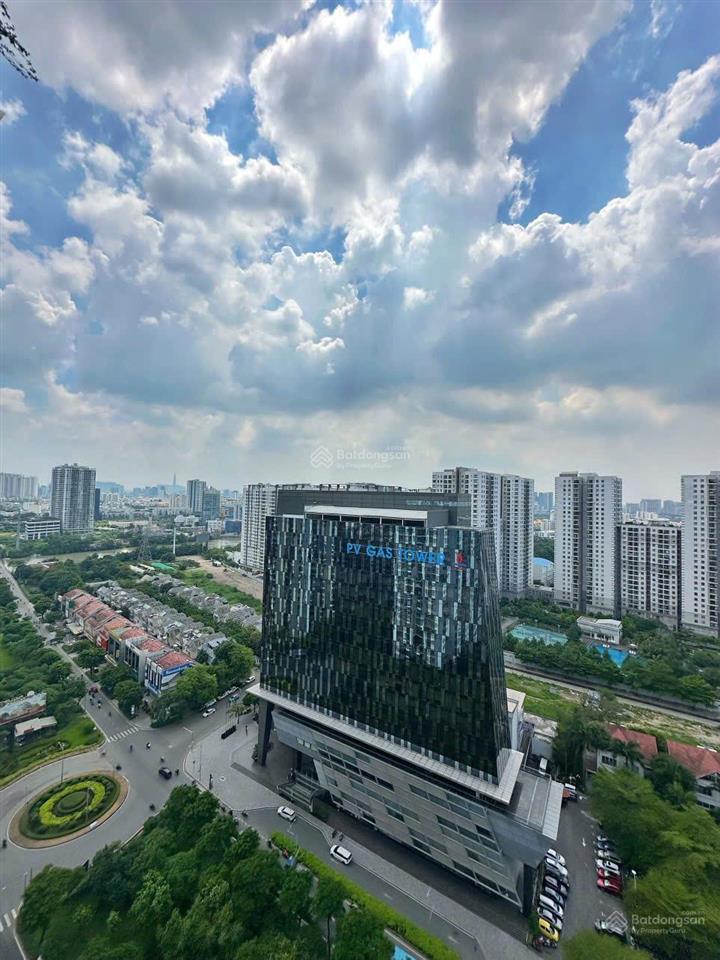 Cho thuê căn hộ 4pn, 4wc, sd 300m2, 32 triệu/tháng, tại new saigonhoàng anh gia lai 3, nhà bè, hcm