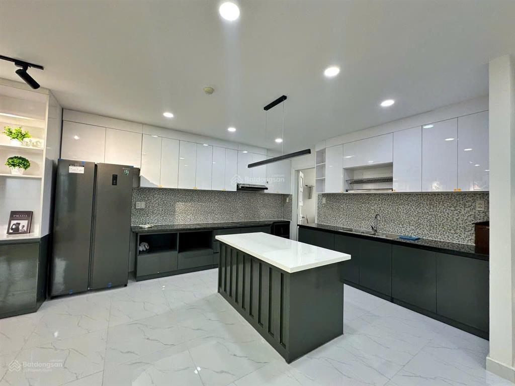 Cho thuê căn hộ như hình 100% tại phú hoàng anh, 16 triệu/tháng, 129m2