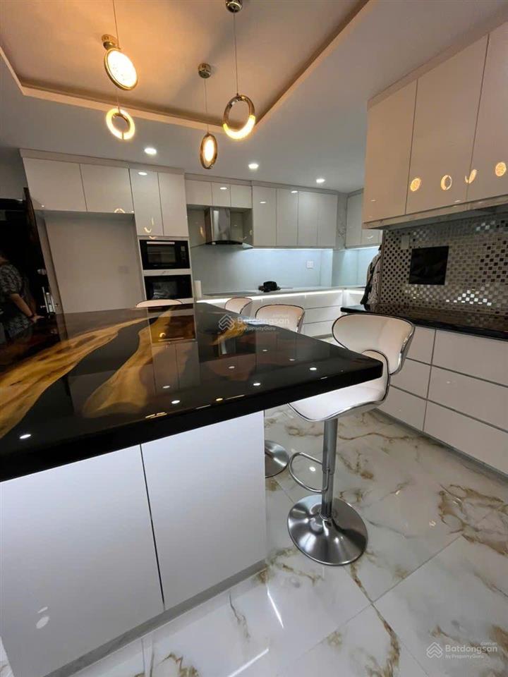 Bán cc new saigon  hoàng anh gia lai 3, 5,7 tỷ, 121m2, view đẹp