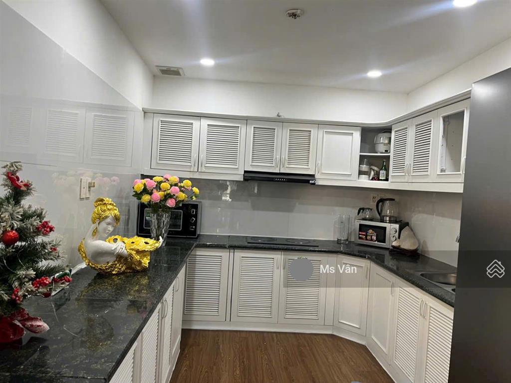 Cho thuê cc new saigon  hoàng anh gia lai 3, 25 triệu/tháng, 300m2, 5pn, 4wc, giá tốt, view đẹp