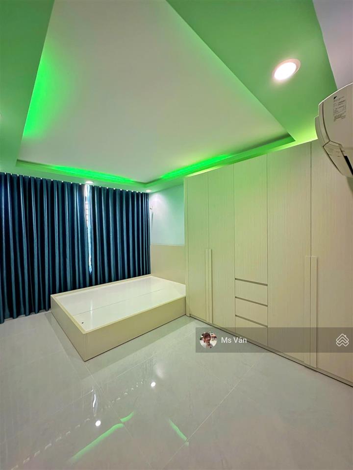 Cho thuê lofthouse tại phú hoàng anh, 25 triệu vnd, 230m2, 6pn, 4wc