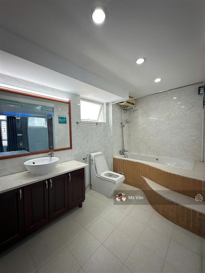 Cho thuê lofthouse tại phú hoàng anh, 25 triệu vnd, 230m2, 6pn, 4wc