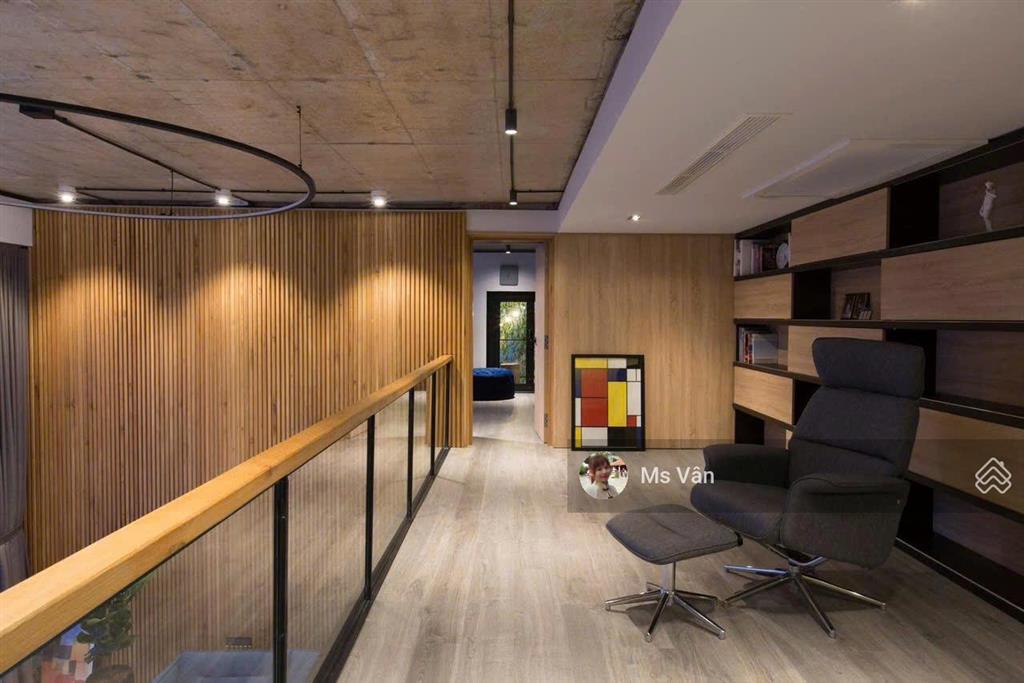 Cho thuê lofthouse lớn tại phú hoàng anh, 41 triệu vnd/tháng, 250m2
