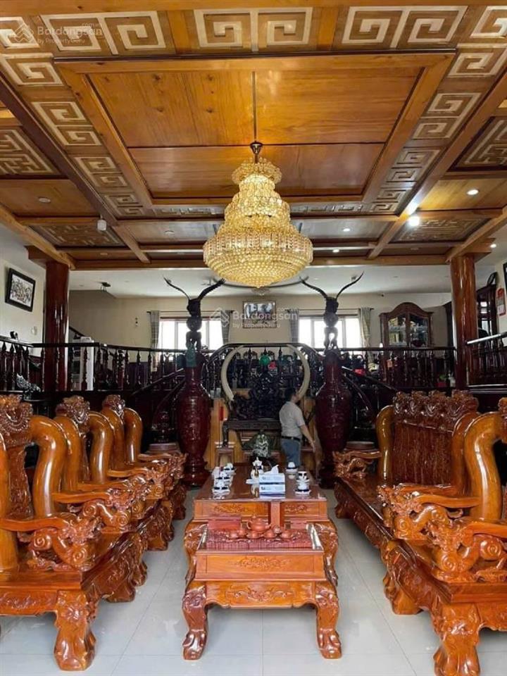 Biệt thự gỗ vip an dương vương giáp q6, 940m2, nội thất gỗ khủng 40 tỷ