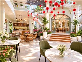 Biệt thự 3 tầng saigon lô góc 2 mặt tiềnngang 24m x dài 24m  sân thượng view thoáng  chỉ 56 tỷ