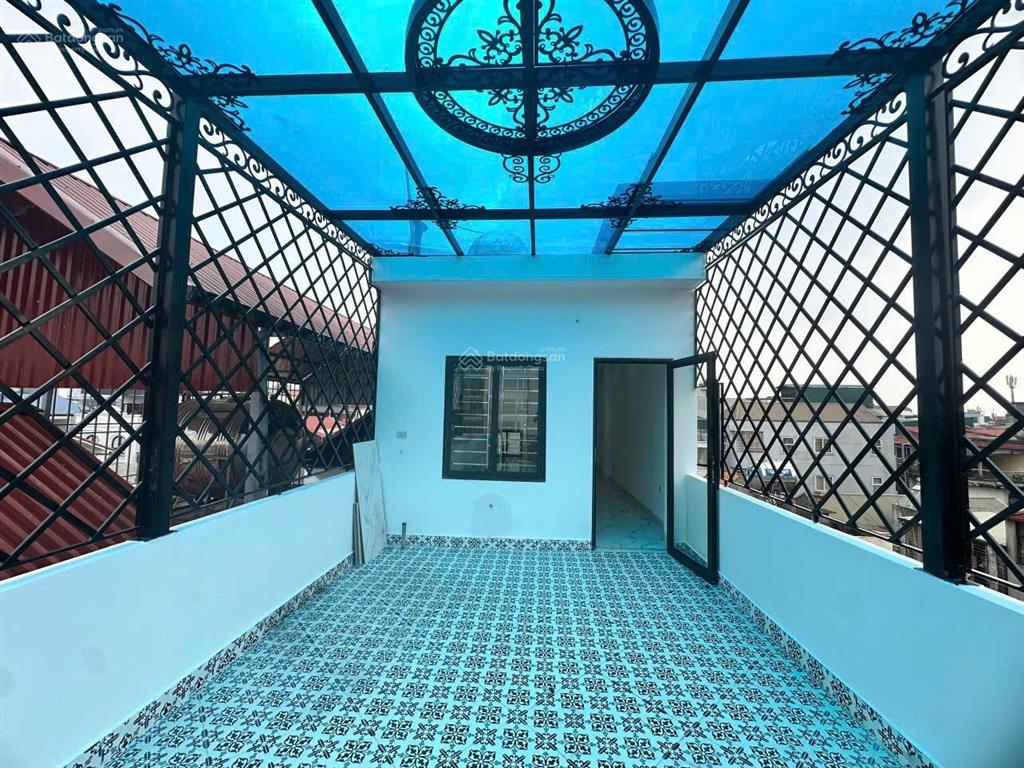 Chính chủ bán nhà phố giải phóng, phân lô ô tô tránh, nhà mới đẹp không tì vết