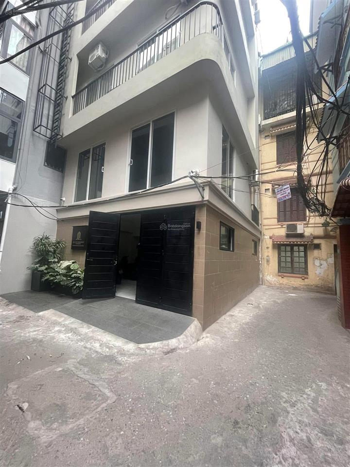 Gấp! toà ccmn chùa láng dt 90m2 x 8t, 24pkk, dt 135tr/th, gpxd, pccc, thoát hiểm, cách phố 10m