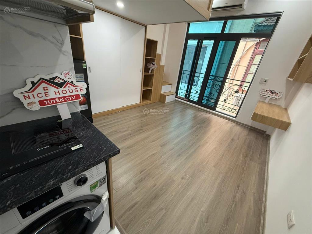 Toà ccmn nguyễn chí thanh, 40m ra ôtô tránh, 2 thoáng, 82m*7t*18p tm, dòng tiền~ 1.2 tỷ/năm, pccc