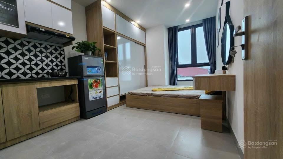 Toà ccmn tô hiệu, dt 100m x 8t mt 6m, 28pnkk, d thu 150tr/th, pccc, thoát hiểm, ô tô vào tận nơi