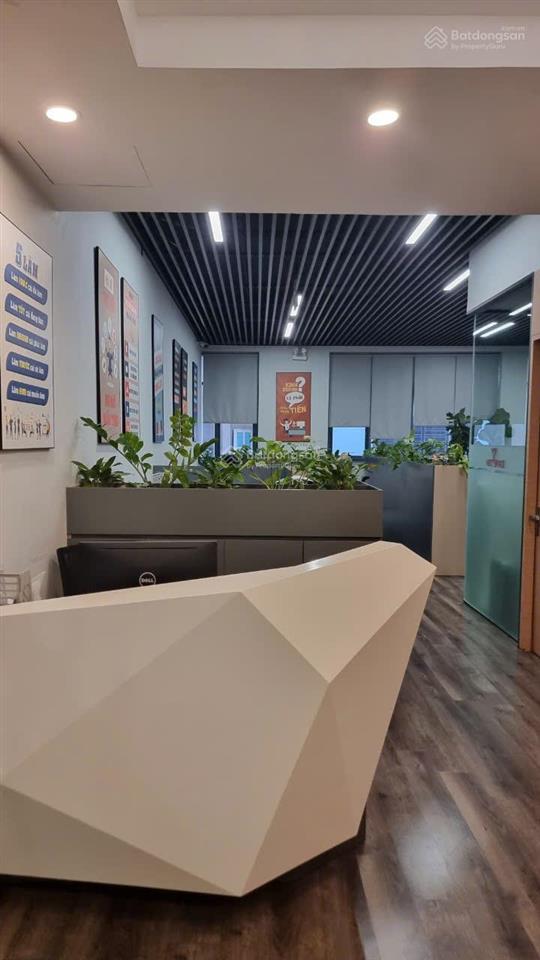 Phải nhanh! toà building trần thái tông, dt 180m2 x 8 tầng mt 8,8m, thang máy, pccc, gpxd, 250tr/th