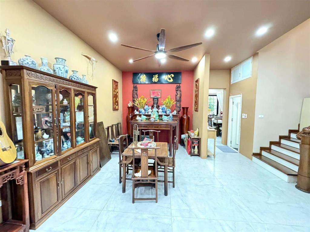 Phân lô trung kính. ngõ to như phố, 45 chỗ đỗ cửa, vỉa hè đá bóng, kdoanh đa dạng, sđcc, 100m2*5t