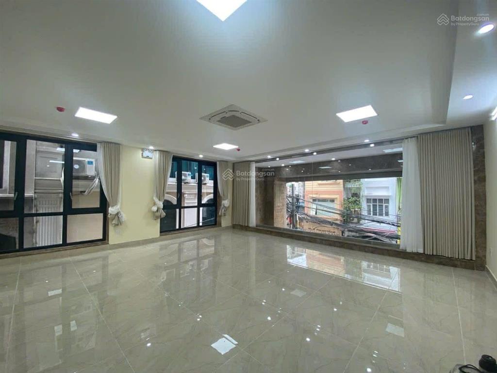 Tòa mặt phố trung hòa, thông sàn, tm, vỉa hè 3m, hầm xe, dt 2.5 tỷ/năm, pccc, hoàn công, 120m2*9t
