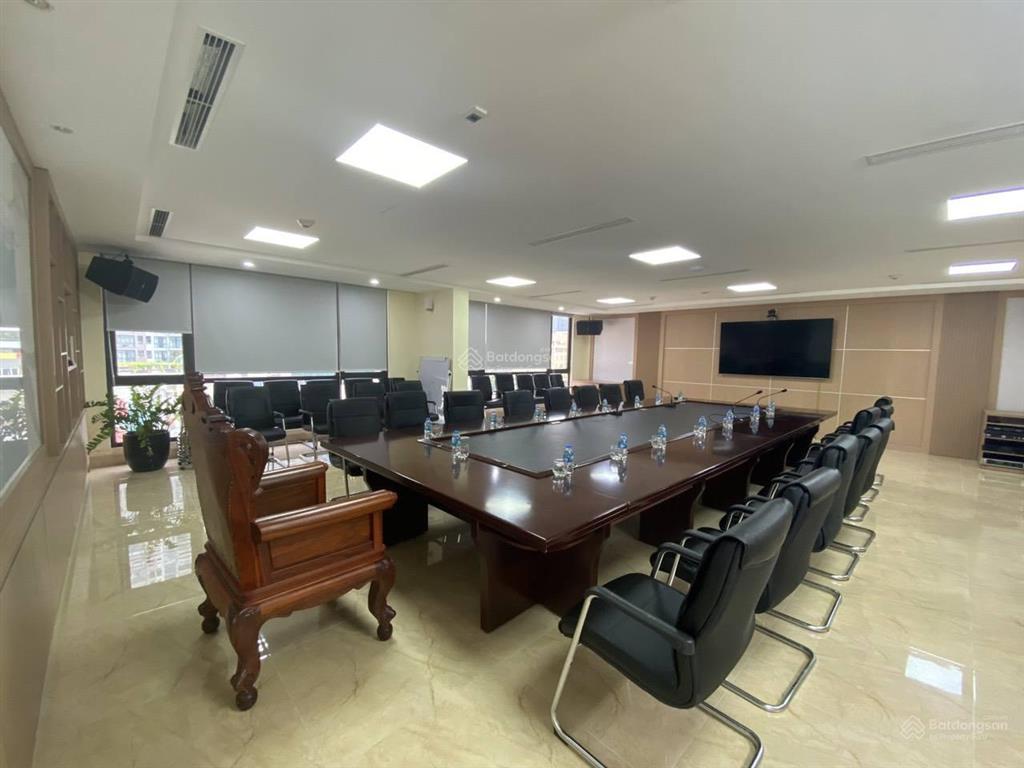 Chỉ gần 60 tỷ có ngay tòa building mặt phố giang văn minh, mới sịn, 9 nổi, 1 hầm, thang máy, pccc.