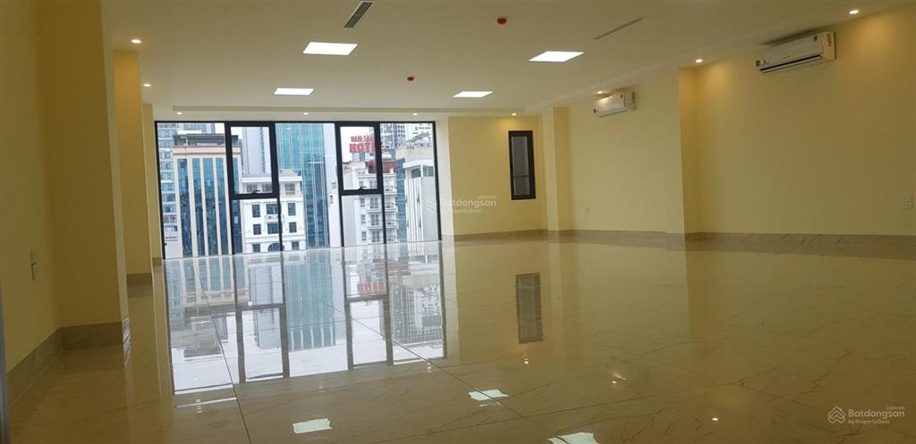 Nhà mp tú mỡ, dt 60m2x10 tầng mt 5m, thang máy, tiện kinh doanh, doanh thu 80tr/th. pccc, vỉa hè