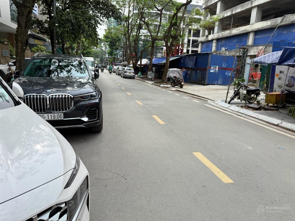 Tòa building trần thái tông, vỉa hè, kd vp, thang máy, pccc, có hoàn công, 175m2*8t, 1 hầm, mt 8.5m