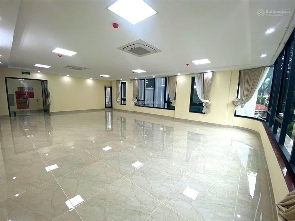 Nhanh! bán toà building trung kính , dt 125m x9t 1 hầm , mt 7,5m . thang máy, pccc, doanh thu 129tr