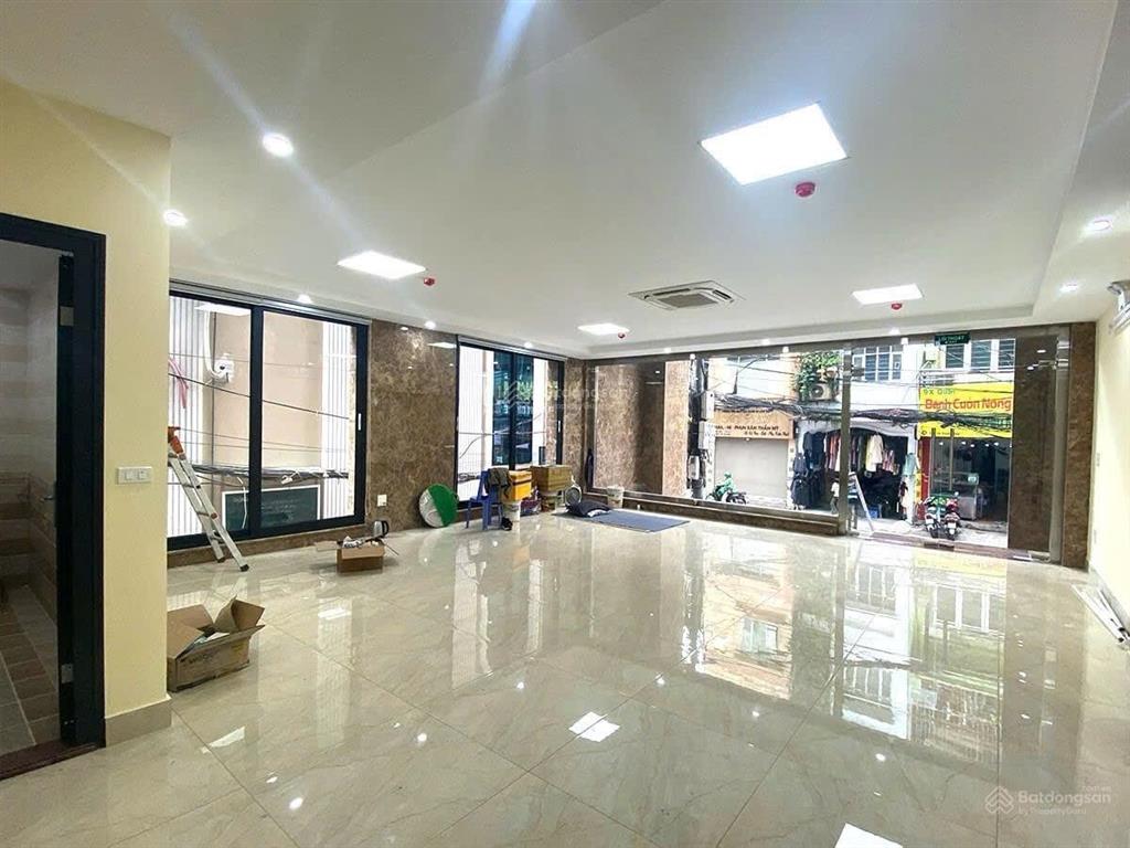 Nhanh! bán toà building trung kính , dt 125m x9t 1 hầm , mt 7,5m . thang máy, pccc, doanh thu 129tr