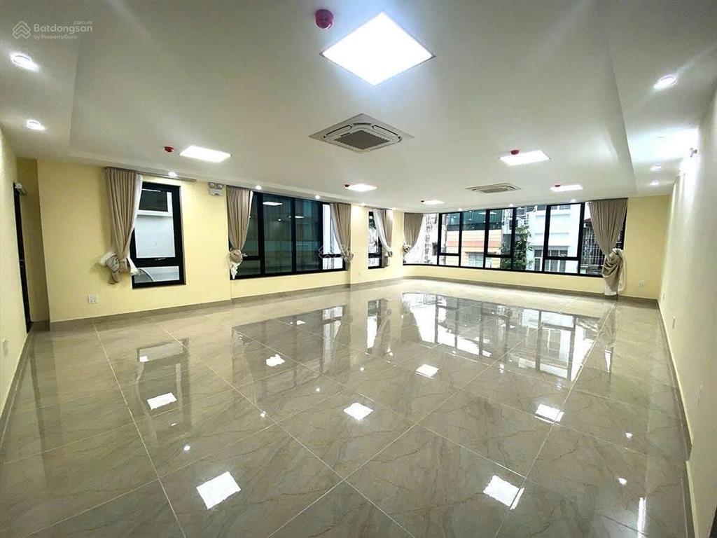 Nhanh! bán toà building trung kính , dt 125m x9t 1 hầm , mt 7,5m . thang máy, pccc, doanh thu 129tr