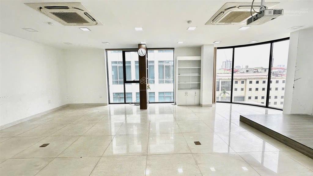 Bán nhà mp trung yên, dt 186m2 x 5t mt 6m, vỉa hè rộng, kinh doanh, dt cho thuê 99tr/th, đẹp