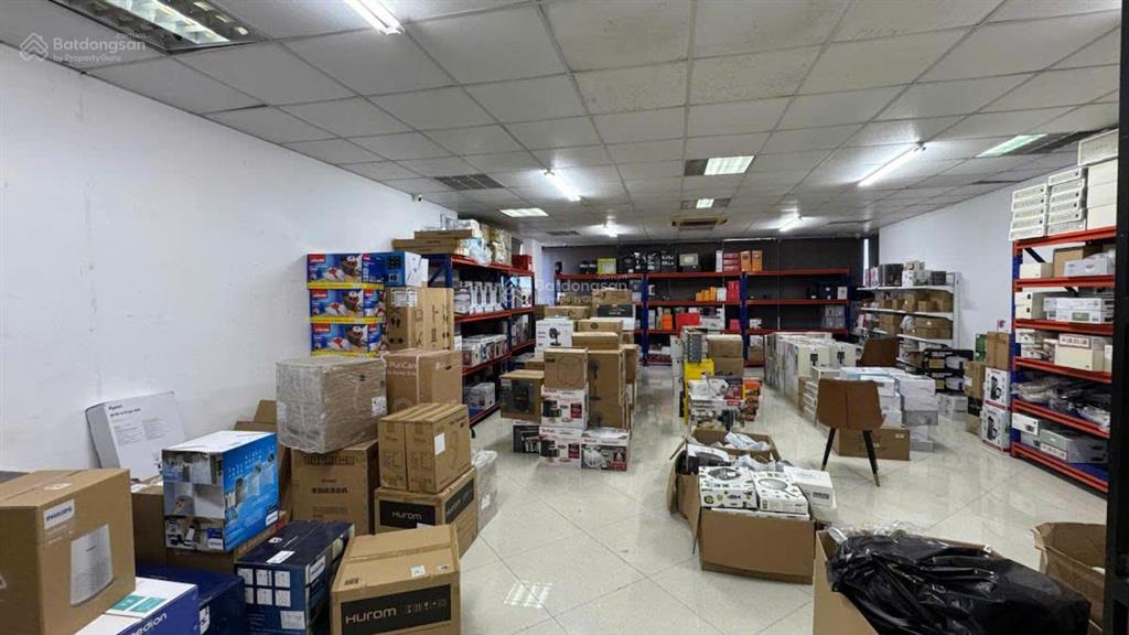 Bán tòa buiding mặt phố khúc thừa dụ! xây dựng 6 nổi 1 hầm, full pccc, thang máy, thông sàn, 185m2.