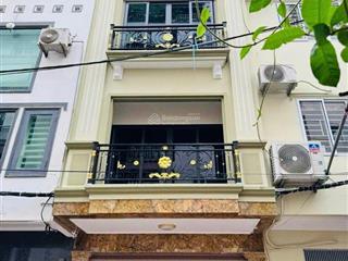 Bán nhà phân lô hoàng quốc việt. chỉ nhỉnh 25 tỷ, 70m2, 7 tầng, thang máy, thông sàn kinh doanh.