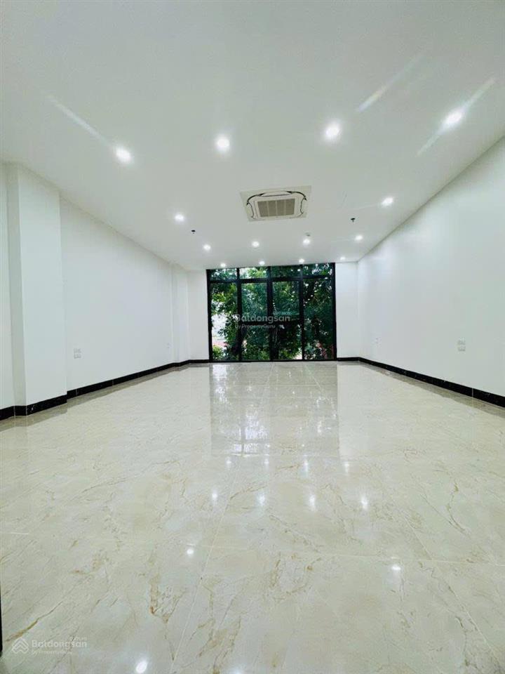Building mặt phố trương công giai! mới đẹp 7 nổi 1 hầm, full pccc, thang máy, dt 200tr/tháng,100m2