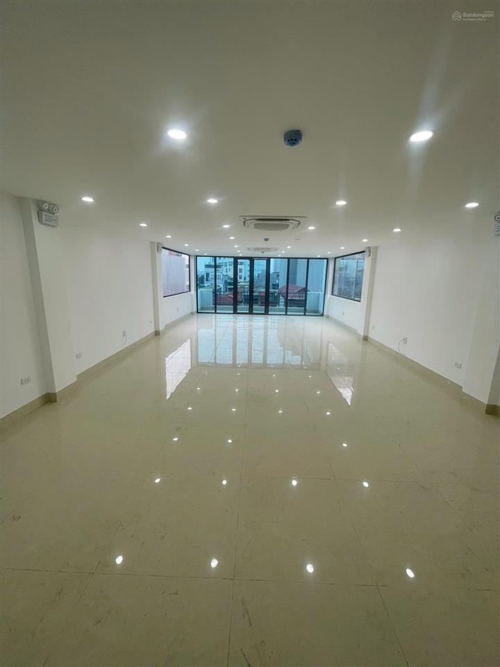 Building dương đình nghệ , 100m x 8t mt 6m , thông sàn , ô tô, lô góc , hầm để xe , dt 100tr/th,pcc