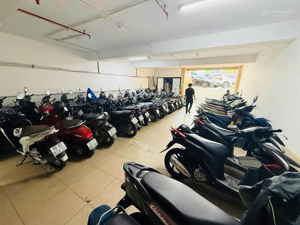 Building khúc thừa dụ. 8 nổi 1 hầm, full pccc, gpxd, kdoanh vp, dt 1.5 tỷ/năm, vỉa hè rộng, 155m2